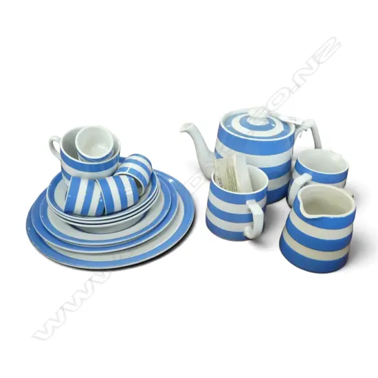 16 PCES CORNISHWARE w. old stamp, one jug boxed, some faults