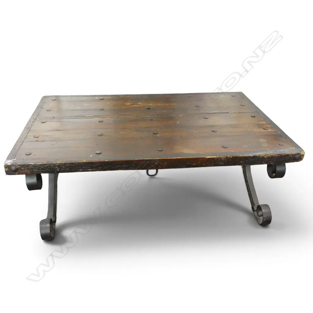RUSTIC PLANK TOP COFFEE TABLE w. WROUGHT IRON STRETCHER BASE 900x1410x500mm Image 1++