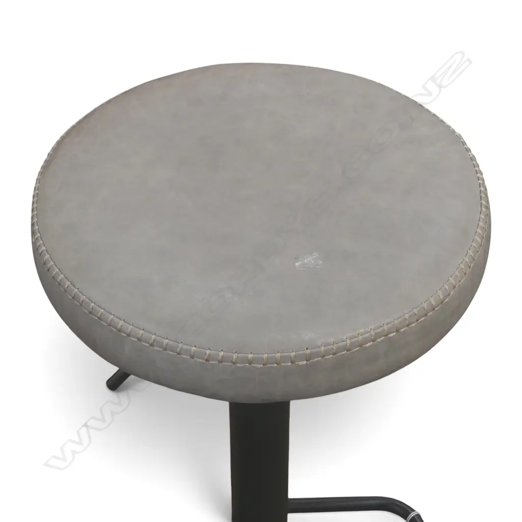 MODERN STOOL H.620 / 830mm Image 1++