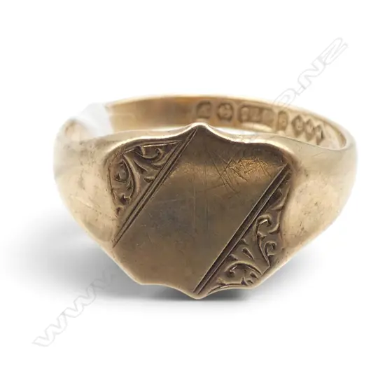 9CT SIGNET RING, 2.4gms size M