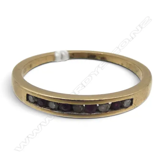 9ct GOLD RUBY & DIAMOND BAND RING 1.6gms SIZE O