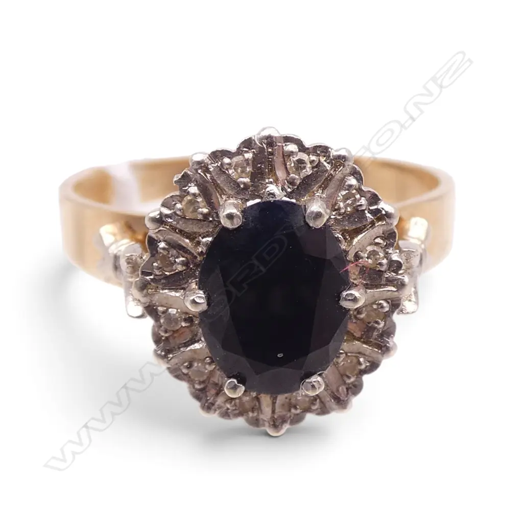 9CT DARK SAPPHIRE & DIAMOND RING, 3.5gms SIZE R (split to bottom of shank) Image 1++