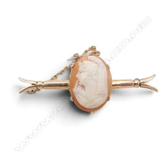 9ct CAMEO BAR BROOCH 6.86gms