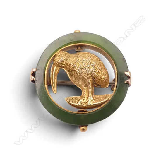 9CT GOLD AND POUNAMU KIWI BROOCH 4.90gms