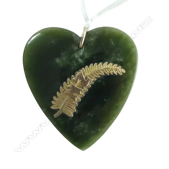 GOLD & GREENSTONE HEART PENDANT 50x45mm