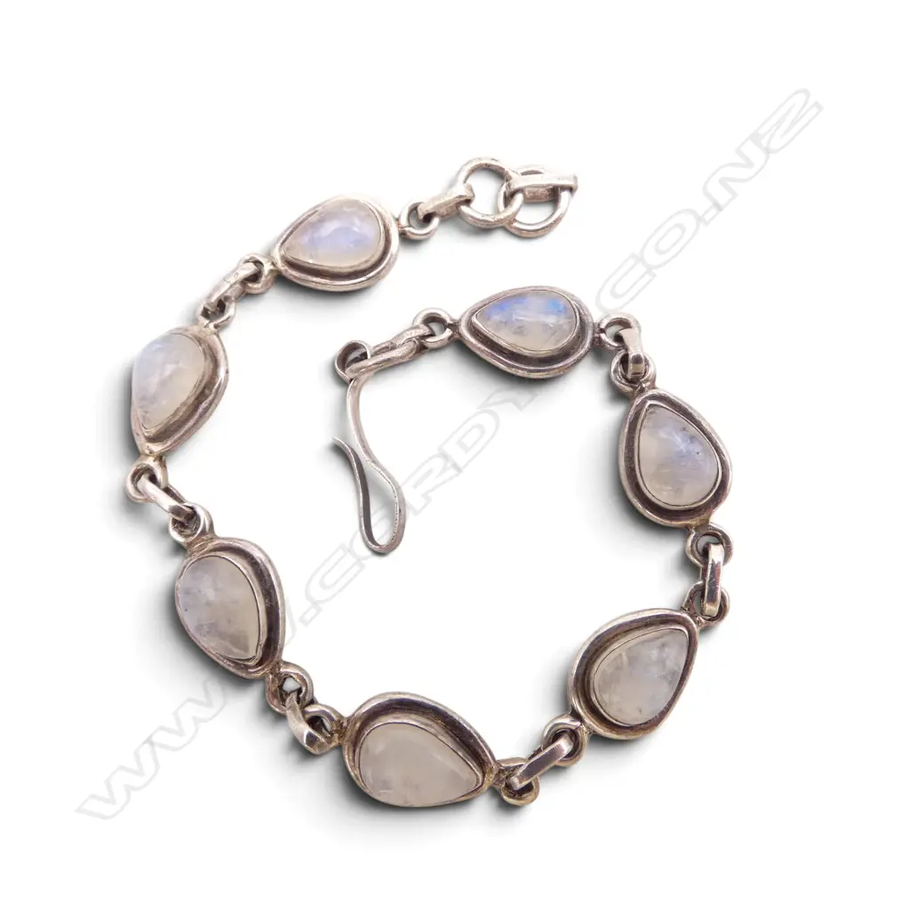 Sterling Silver & 7 pear cabochon Moonstone bracelet Image 1++