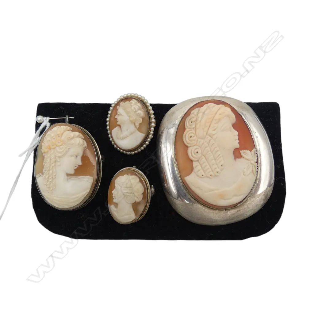 COLLECTION OF 4 CAMEOS 3 STAMPED 800 SILVER Image 1++