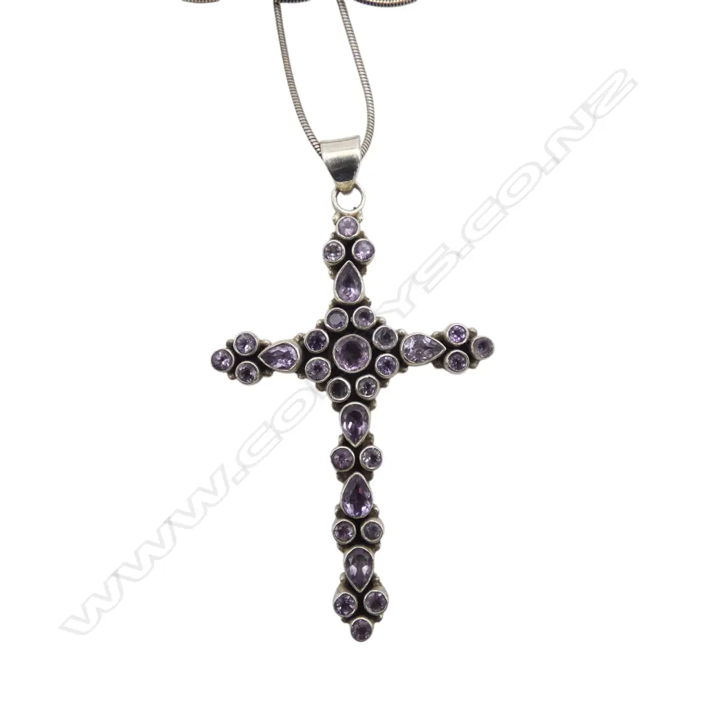 S/SILVER AMYTHIST INCRUSTED CRUCIFIX OB S/SILVER CHAIN 17.6GMS Image 1++