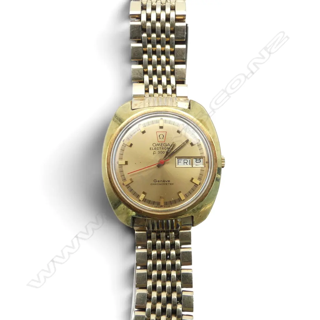 OMEGA ELECTRONIC 300HZ CHRONOMETER WRIST WATCH (RUNNING, NEW BATTERY) Image 1++