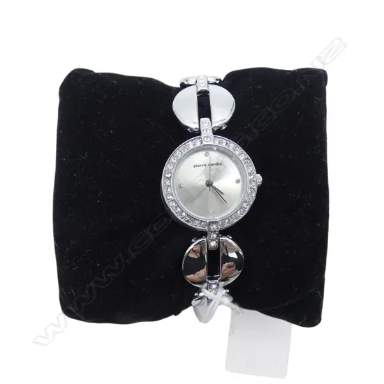 BOXED AS NEW PIERRE CARDIN LADIES WRIST WATCH