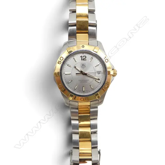 TAG HEUER MENS AQUARACER WRISTWATCH WAF1120 w. box & guarantee card dated 2006