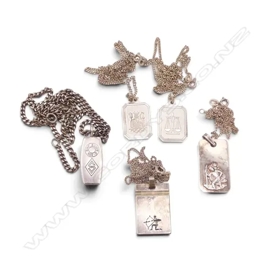 5 STG SILVER PENDANT NECKLACES 30gms