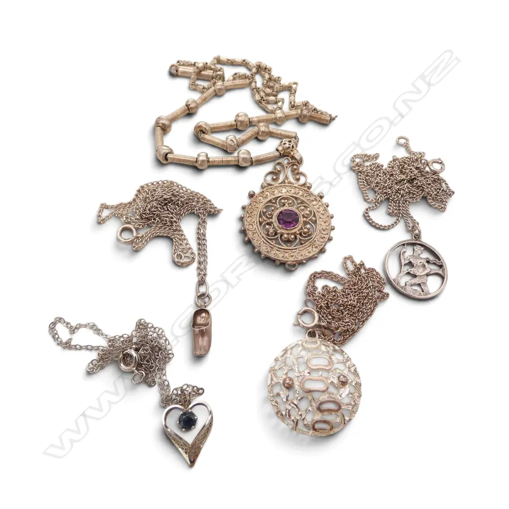 5 STG SILVER PENDANT NECKLACES 29gms Image 1++