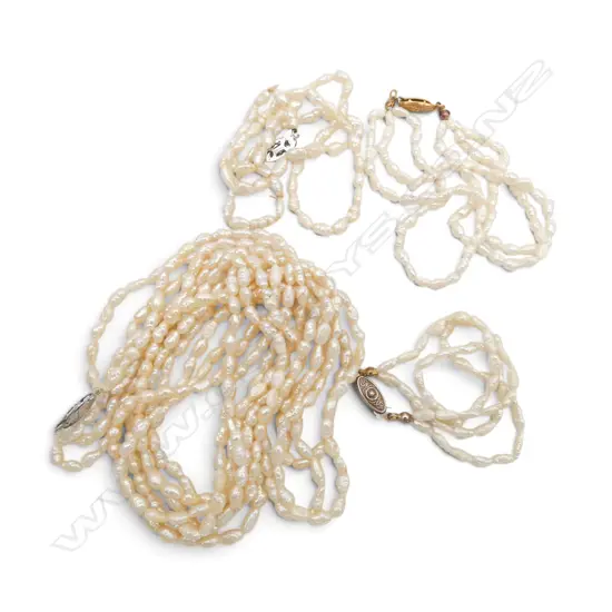 2 FRESH WATER PEARL NECKLACES w. silver clasp + 2 MULTI STRAND PEARL BRACELETS