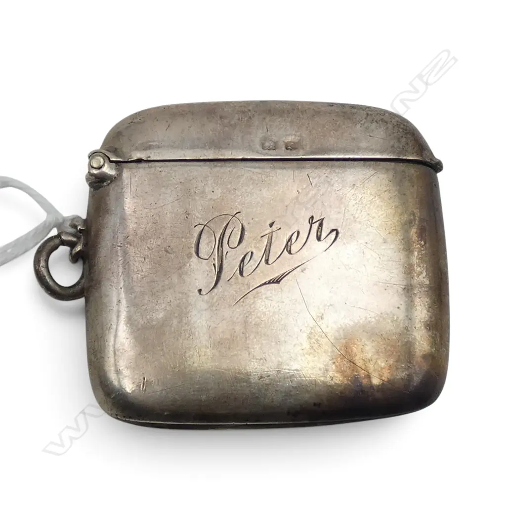 Birmingham 1916 silver plain vesta engraved 'Peter'. Loop attached. 25.6gms Image 1++