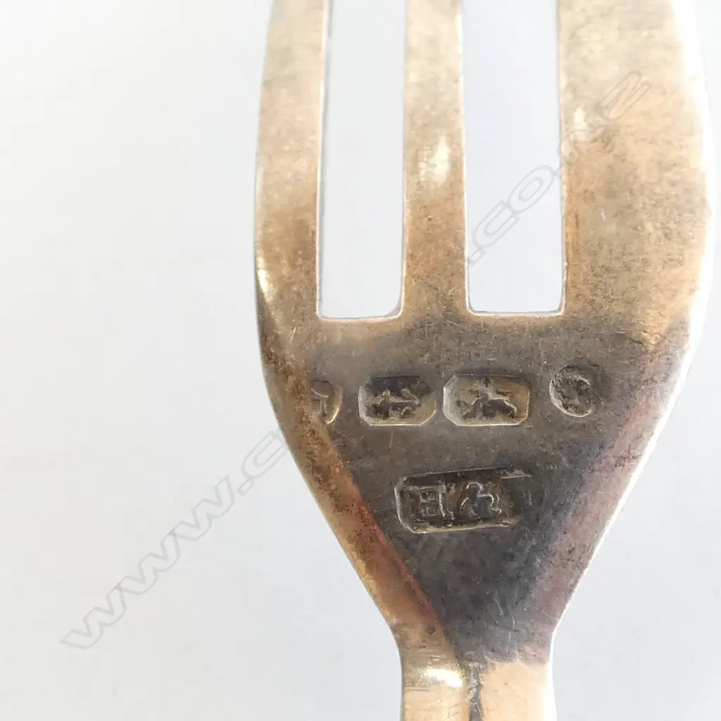 3 PCES STG SILVER CUTLERY; 2 w. GREENSTONE HANDLES, 1 MoP Image 1++