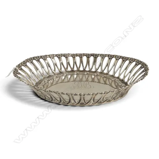 STG SILVER DISH 115x160mm 88gms