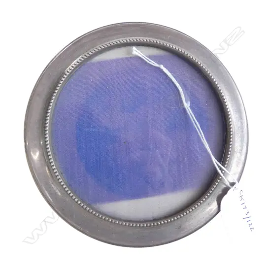 ROUND S/SILVER PHOTO FRAME 