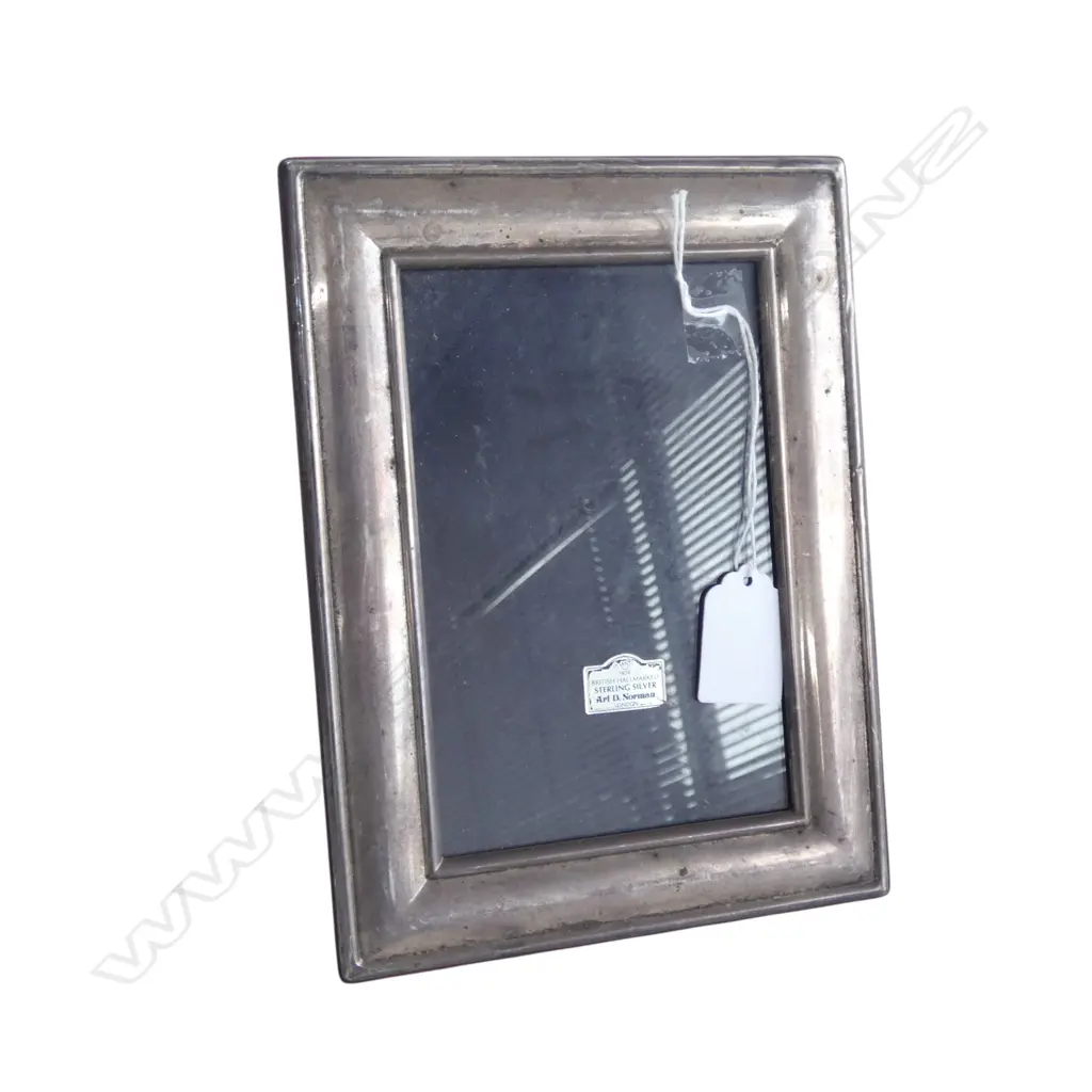S/SILVER PHOTO FRAME H200MM Image 1++