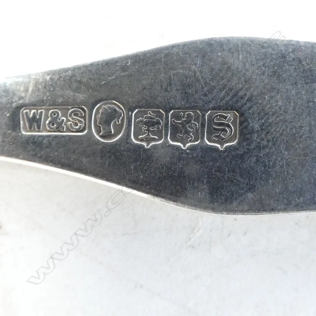 8 VICTORIAN STG SILVER KINGS PATTERN FORKS 303gms Image 1++