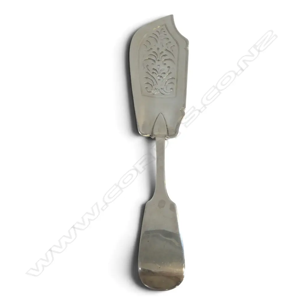STG SILVER FISH SERVER, WILLIAM EATON, LONDON 1844 L.310mm 154gms Image 1++