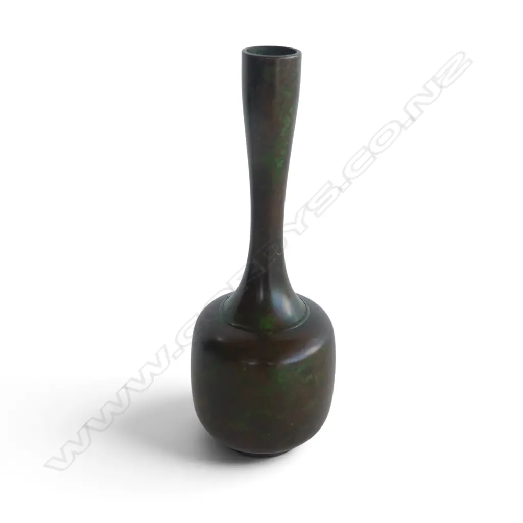 VINTAGE JAPANESE BRONZE VASE, GREEN/BROWN PATINA, H.220mm Image 1++