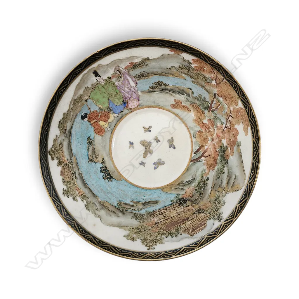3 HAND-PAINTED JAPANESE SATSUMA SAUCERS 140mm Dia. Image 1++