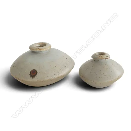 2 STUDIO POTTERY VASES shino glaze H.100mm