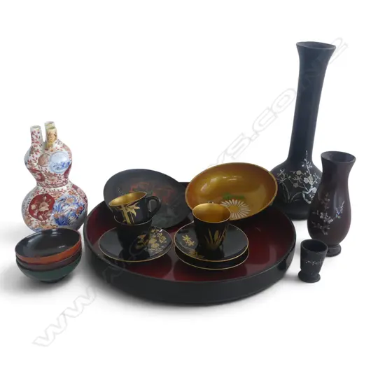 ORIENTAL LACQUER WARE INCL. TRAY 320mm dia + IMARI TRIPLE GOURD FORM VASE (REPAIR)