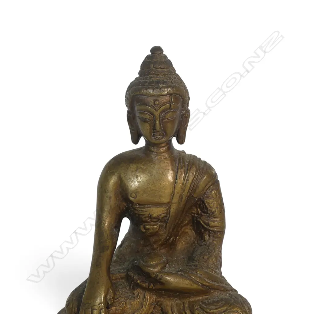 SOUTHEAST ASIAN HEAVY BRONZE FIGURINE OF BUDDHA SEATING IN A MEDITATIVE POSTURE (EARTH TOUCHING GESTURE),110 X 70MM, Image 1++