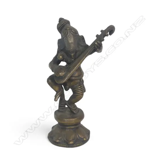 HEAVY INDIAN BRONZE FIGURINE OF GANESHA DANCING WHILE PLAYING THE VEENA, 140 X 50MM