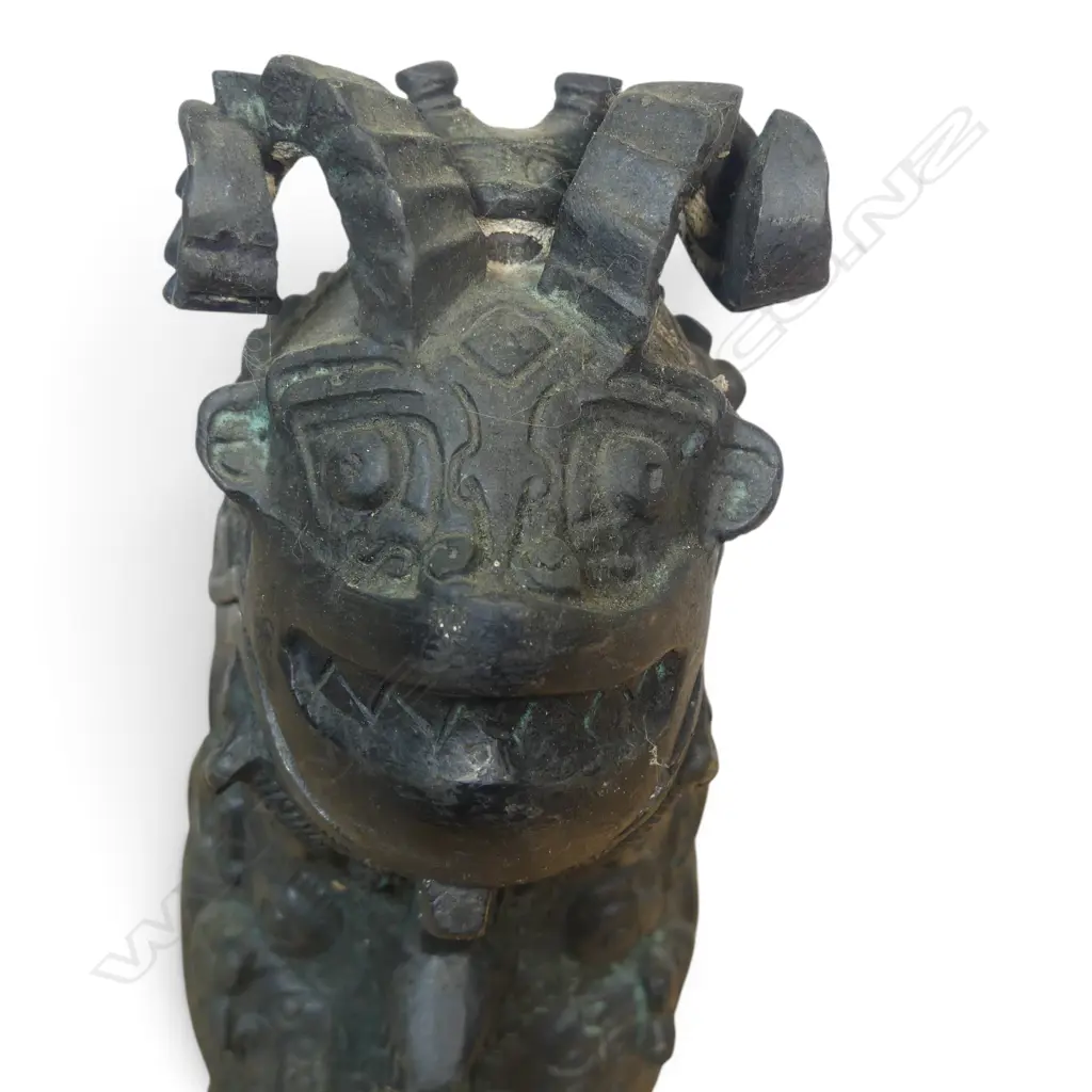 CHINESE ARCHAIC STYLE BRONZE VESSEL WITH LIDDED MYTHICAL HORNED BEAST, STAMP AT THE BASE, SOME OXIDATION, H.180 X 180M Image 1++