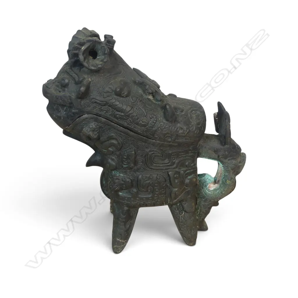 CHINESE ARCHAIC STYLE BRONZE VESSEL WITH LIDDED MYTHICAL HORNED BEAST, STAMP AT THE BASE, SOME OXIDATION, H.180 X 180M Image 1++