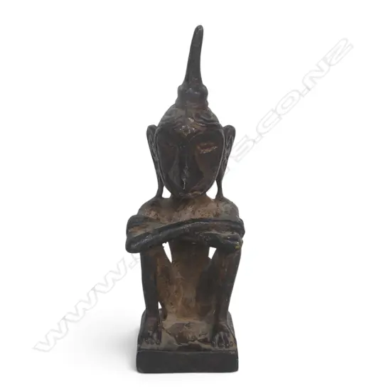 INDONESIAN CAST BRONZE ANCESTRAL SEATED FIGURINE, BROWN REDDISH PATINA,120 X 40MM