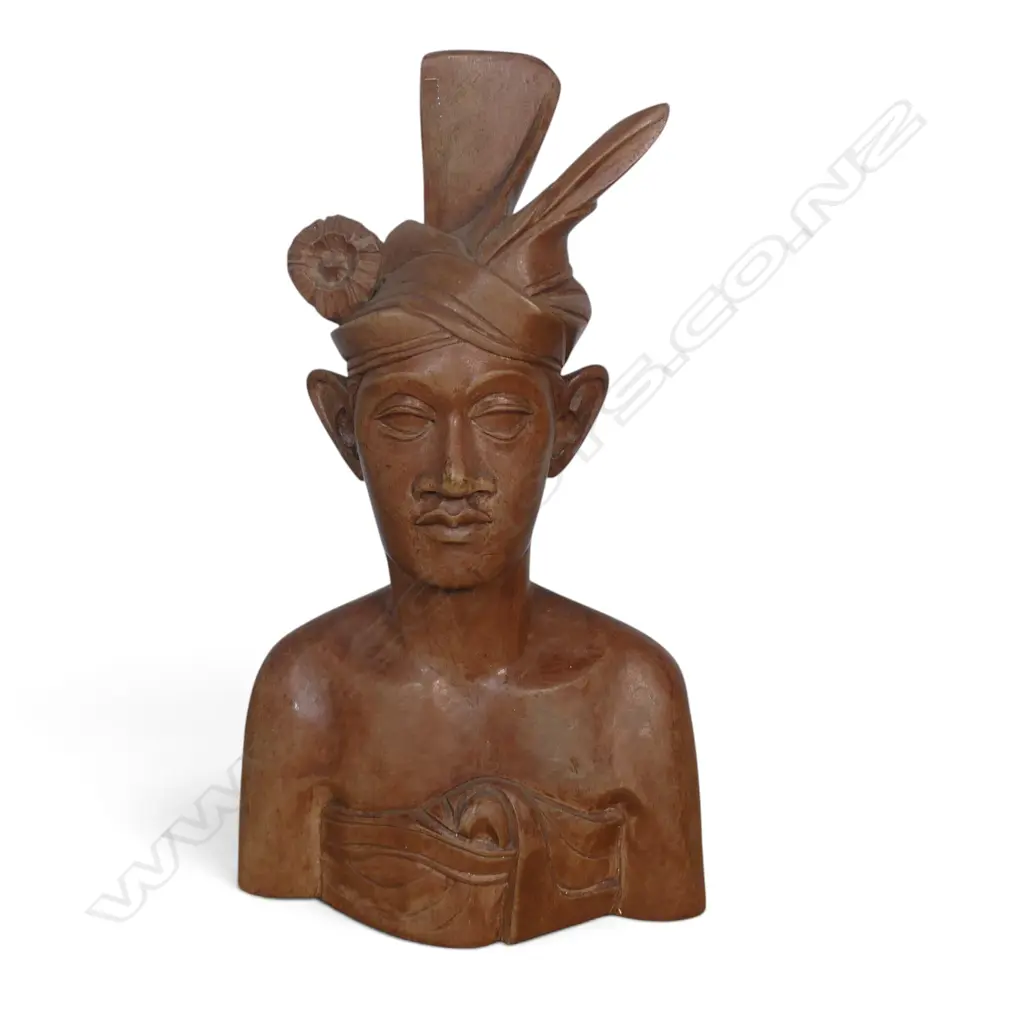 BALINESE WOODEN BUST SCULPTURE OF A MEN IN TRADITIONAL HEADDRESS, SIGNED A. A BALI UNDER, H.210MM Image 1++