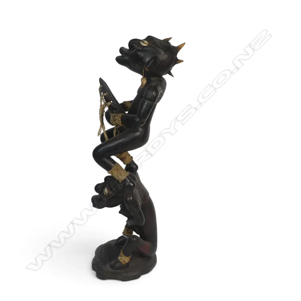 EAST AFRICAN HAND CARVED WOODEN SCULPTURE OF A MAKONDE SHETANI (SPIRIT), COWRIE SHELL INLAY & NATURAL FIBRE, 570 X 160MM Image 1++