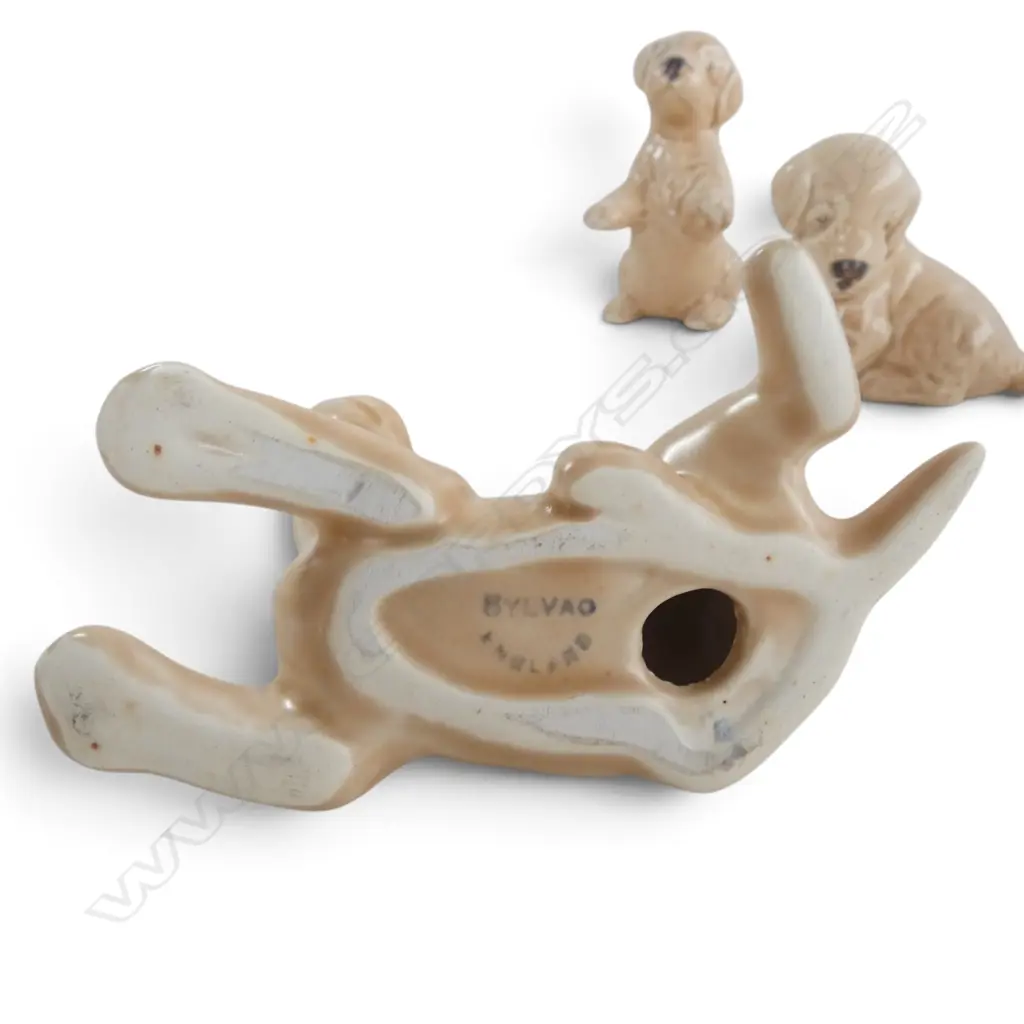 3 SML SYLVAC PUPPIES, H.100mm tallest Image 1++