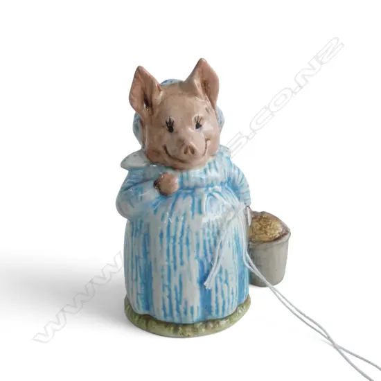 BESWICK BEATRIX POTTER 'AUNT PETTITOES', (1970's) H.80mm