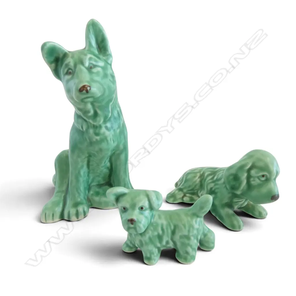 3 SYLVAC GREEN DOGS MODELS 2369, 35, 116, H.120MM (LARGEST) Image 1++