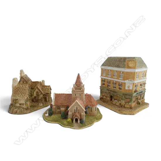 3 ENGLISH HAND-PAINTED ARCHITECTURAL MINIATURES Incl. LILLIPUT H.130mm