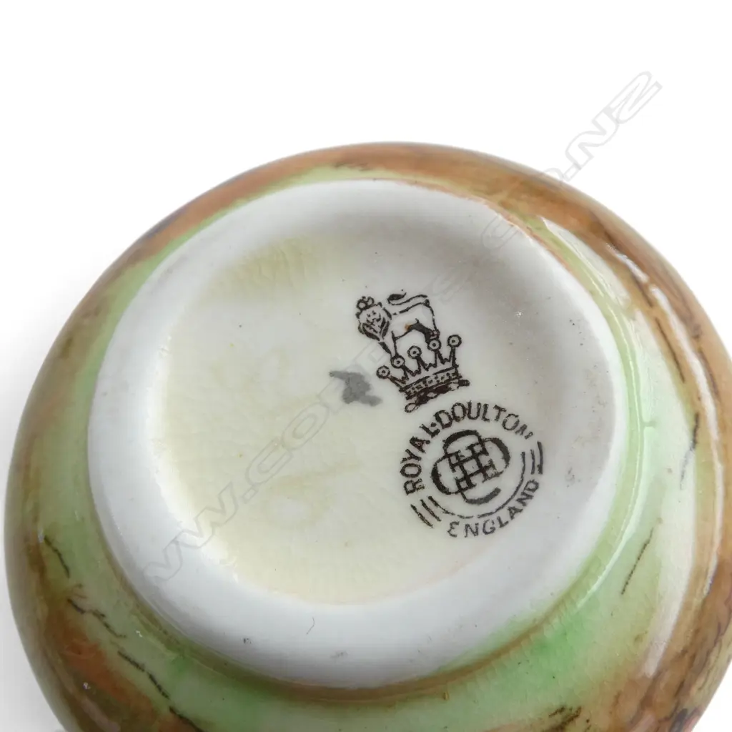3 ROYAL DOULTON MINATURES, WELSH LADIES PATTERN, H.40mm Image 1++