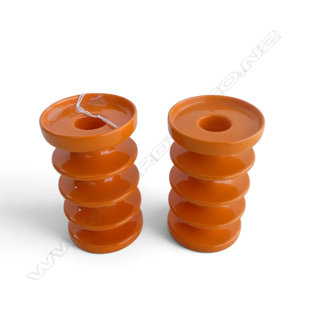 PR MID CENTURY CARLTON WARE ORANGE CANDLESTICKS, H.110mm Image 1++