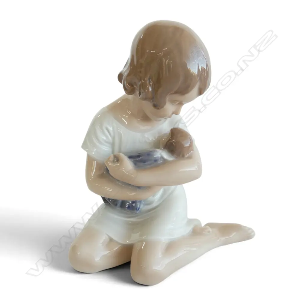 ROYAL COPENHAGEN FIGURINE girl with doll by Ada Bonfils 1965 H.130mm Image 1++
