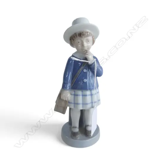 ROYAL COPENHAGEN FIGURINE, #4531 SCHOOL GIRL H.175mm