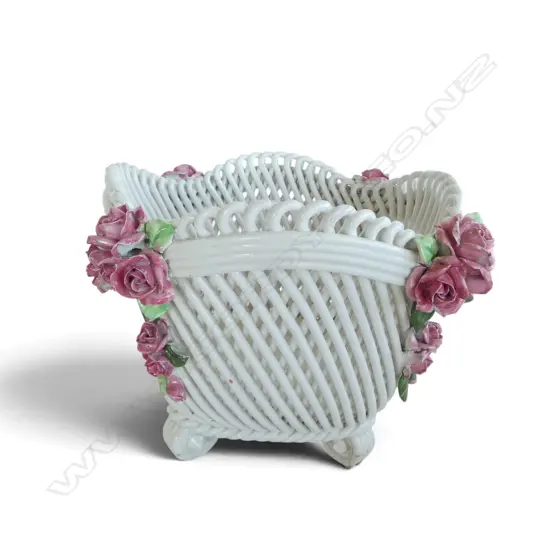 ITALIAN FLORAL BASKET WEAVE MAJOLICA JARDENEER H190MM