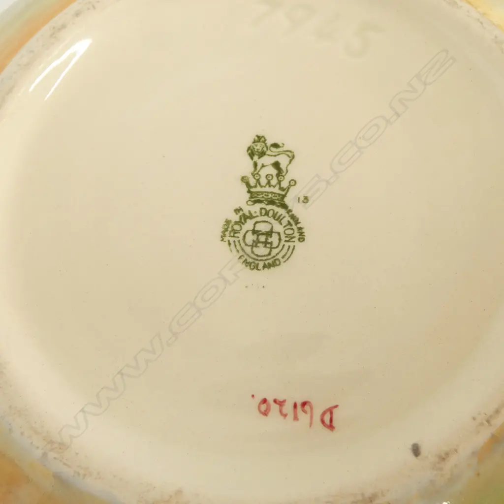 2 ROYAL DOULTON BOWLS W.220mm Image 1++