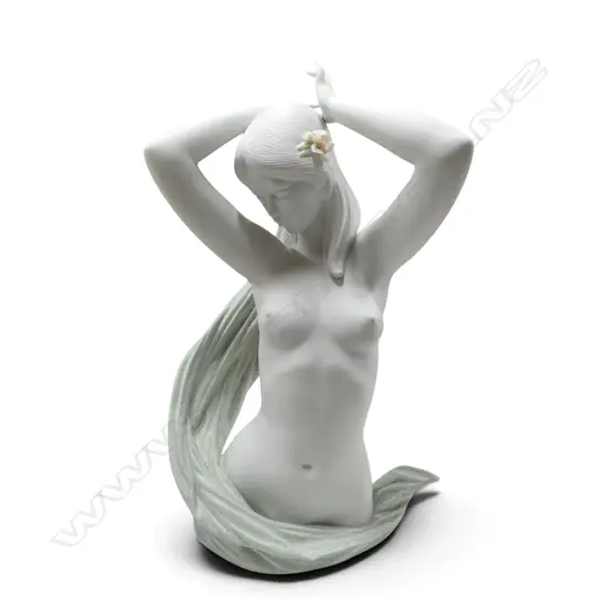 LLADRO 'VENUS' FIGURINE w. box H.580mm 