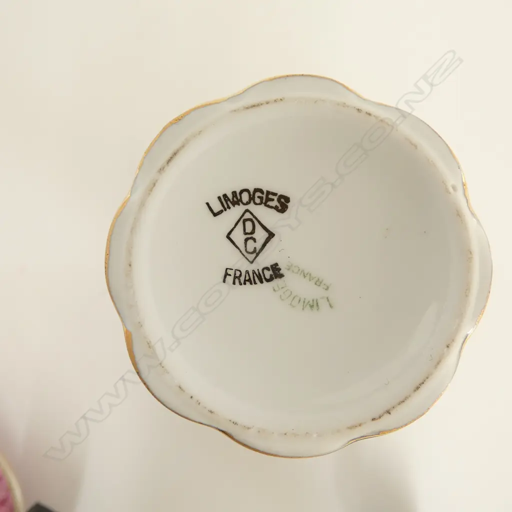 3 PCES OF LIMOGE H.140mm Image 1++