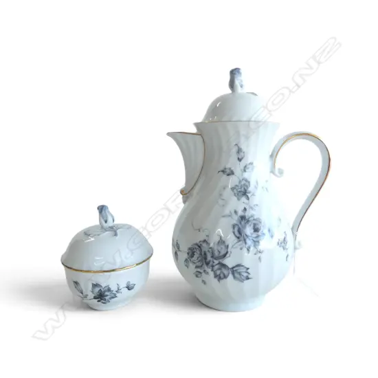 GERMAN PORCLAIN COFFEE POT H250MM & MATCHING LIDDED BOWL DIA100MM