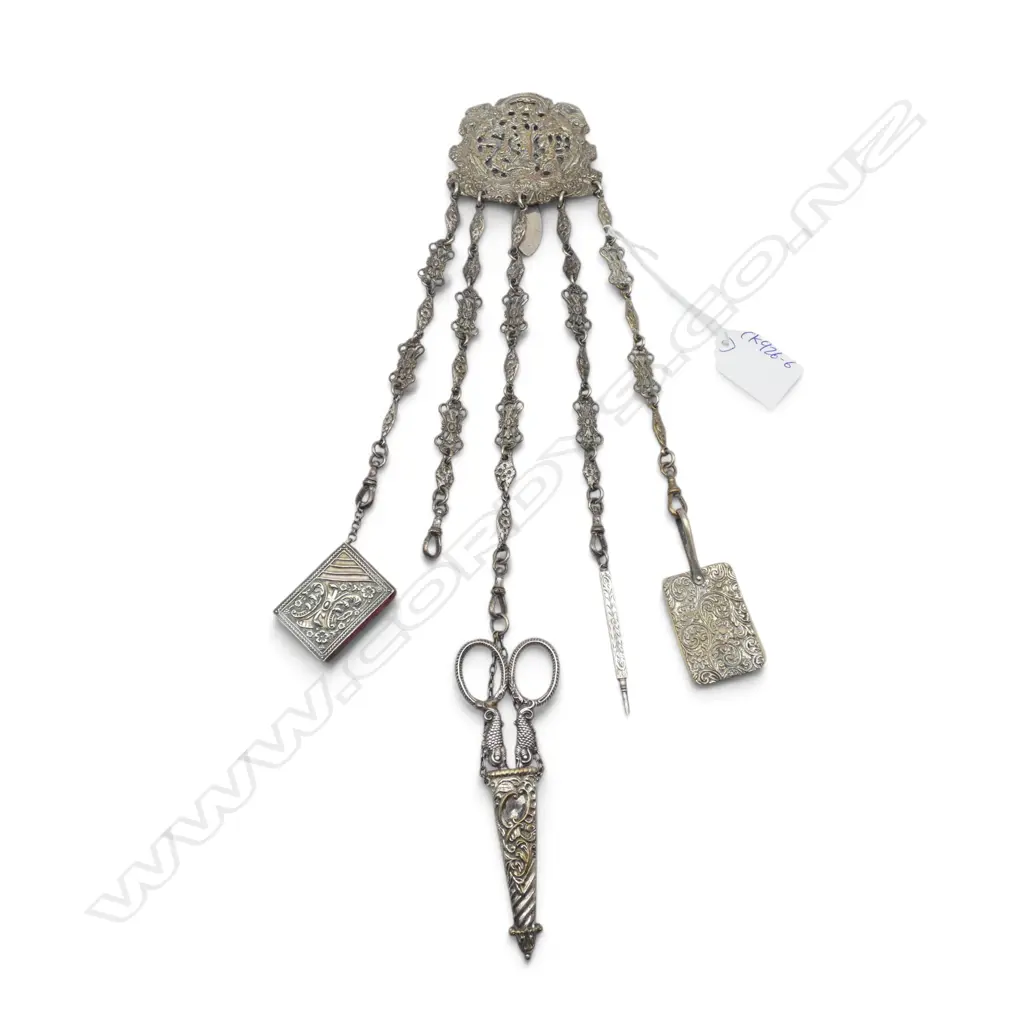 CHATELAINE w. 5 ATTACHMENTS L.360mm Image 1++